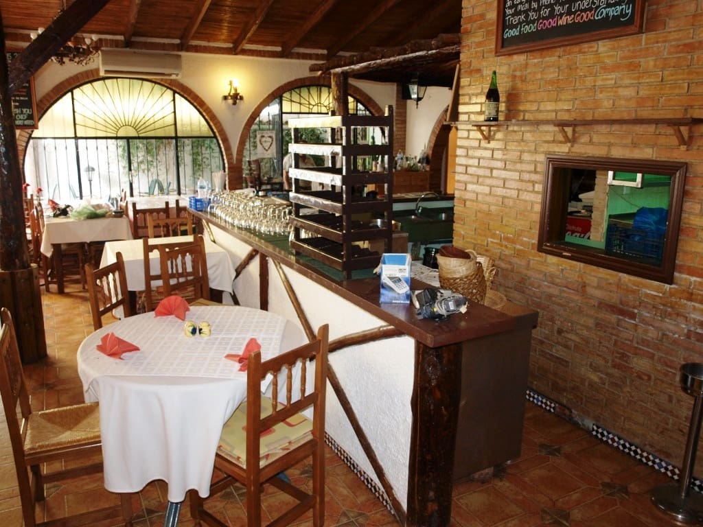 Restaurante/Bar para venda em Benalmadena - 285 000 € (Ref: 9428301)