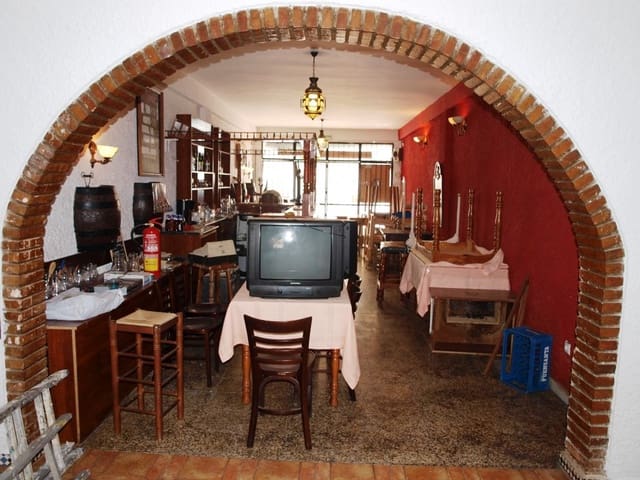 Restaurante/Bar para venda em Benalmádena - 285 000 € (Ref: 9428301)