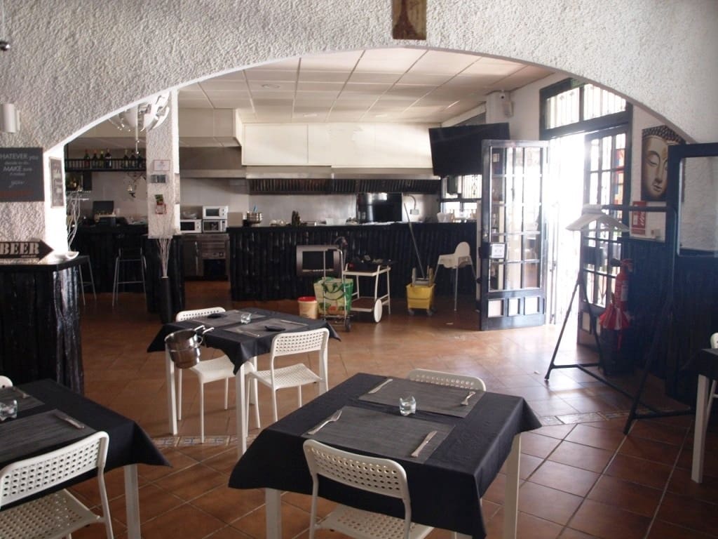 Restaurante/Bar para venda em Torremolinos - 275 000 € (Ref: 9428302)