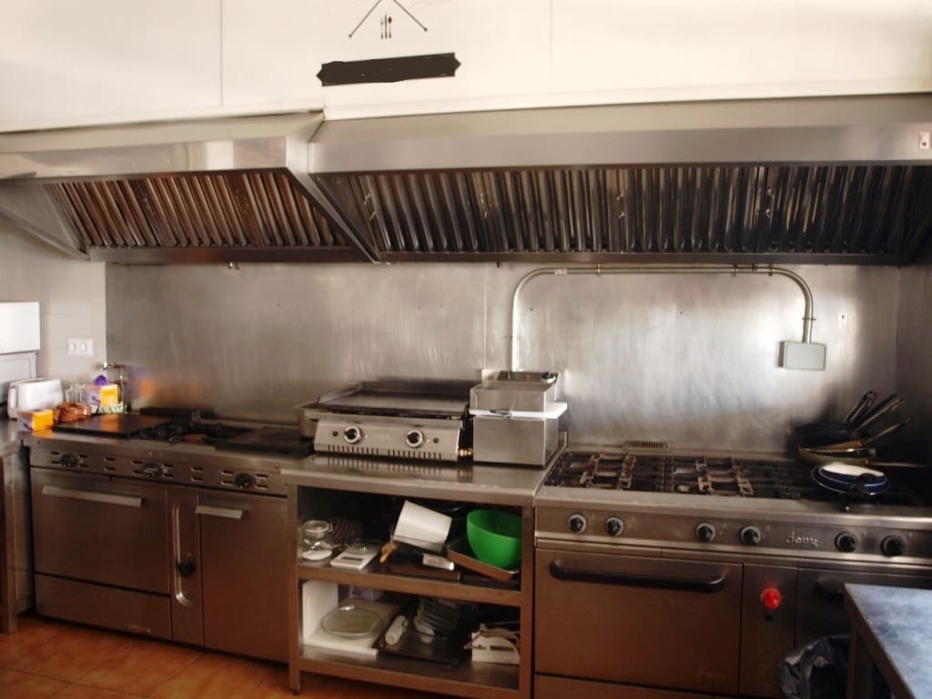 Restaurante/Bar para venda em Torremolinos - 275 000 € (Ref: 9428302)