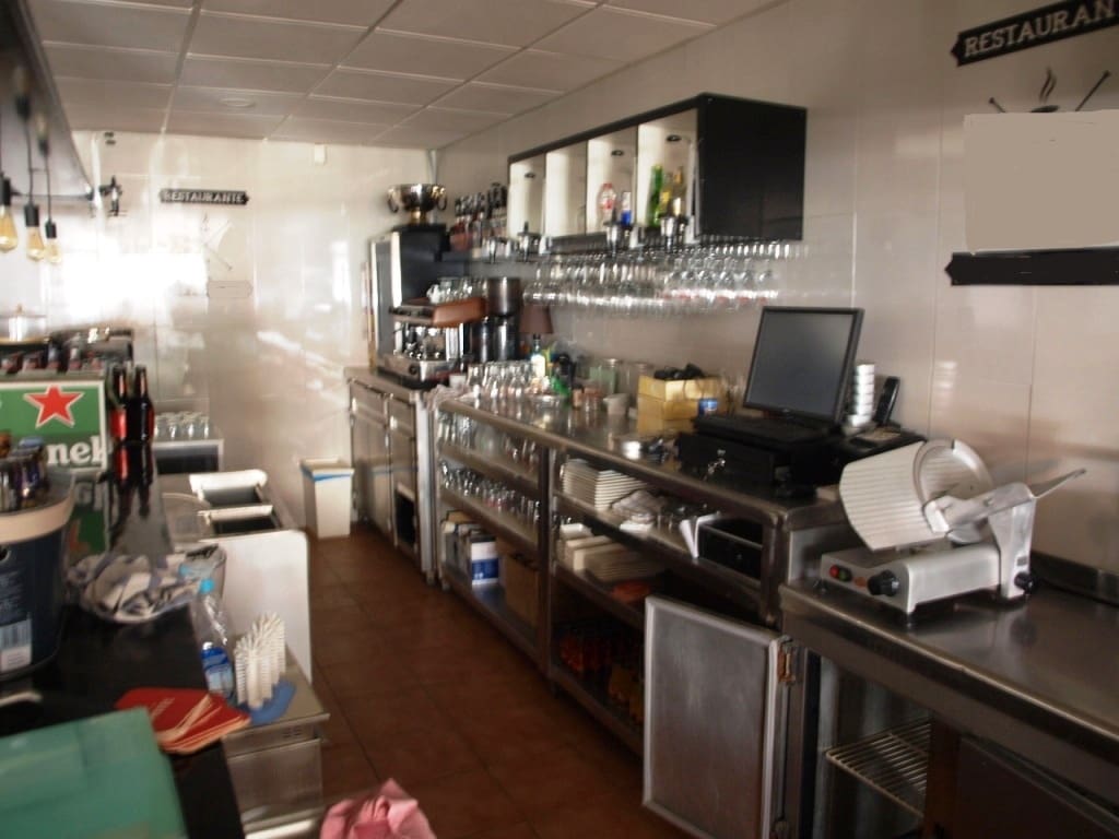 Restaurante/Bar para venda em Torremolinos - 275 000 € (Ref: 9428302)