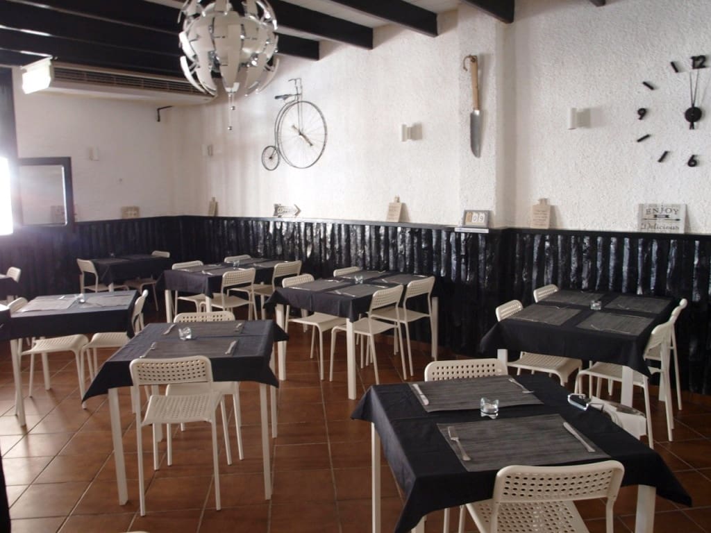 Restaurante/Bar para venda em Torremolinos - 275 000 € (Ref: 9428302)