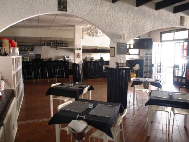 Restaurante/Bar para venda em Torremolinos - 275 000 € (Ref: 9428302)
