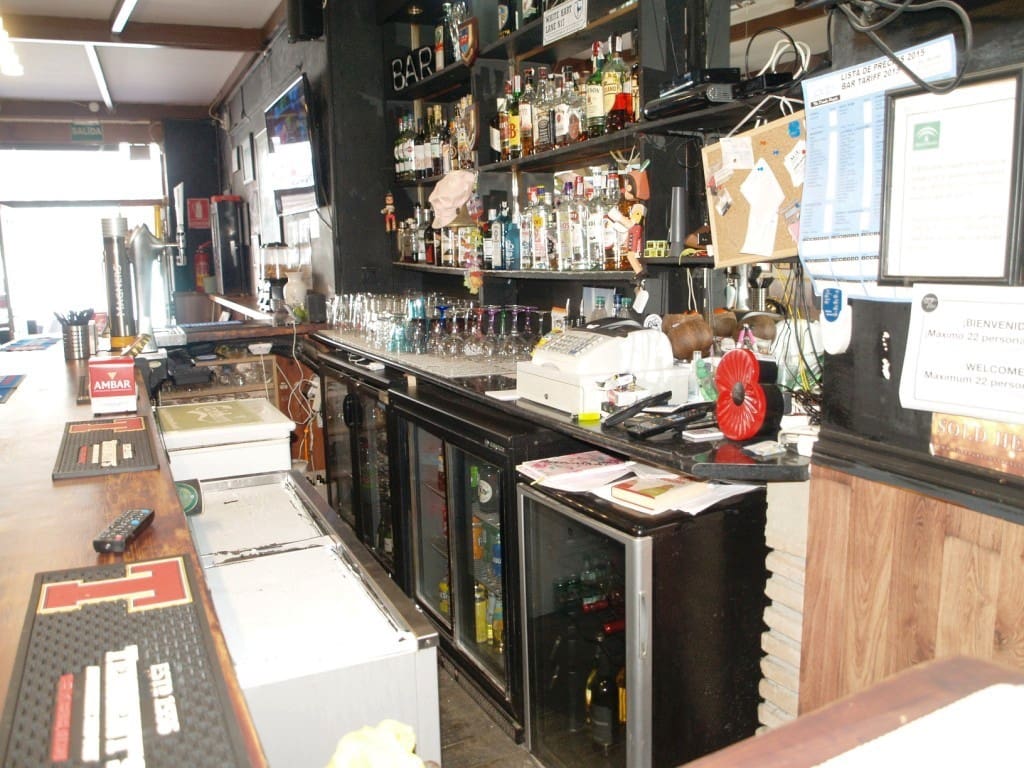 Restaurant/Bar for sale in Fuengirola - € 275,000 (Ref: 9428304)