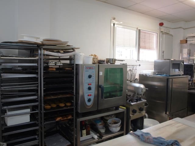 Virksomhed til salg i Fuengirola - € 275.000 (Ref: 9428307)