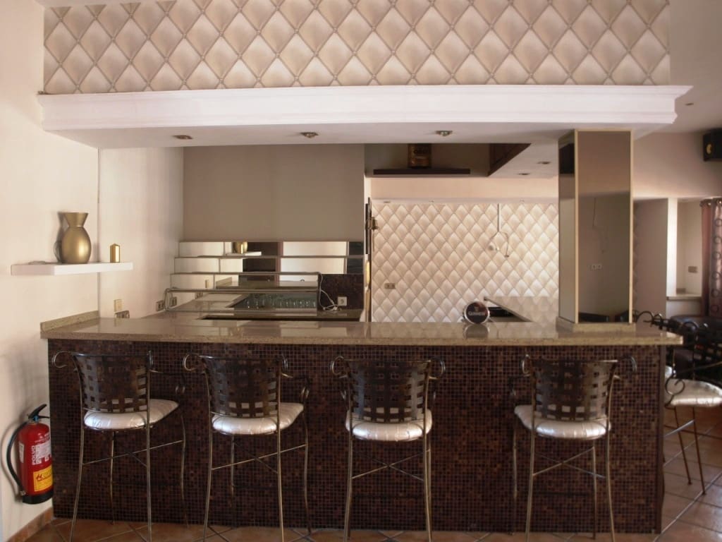 Restaurant/Bar for sale in Mijas Costa - € 274,950 (Ref: 9428308)