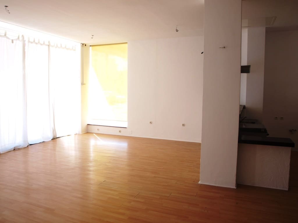 Restaurant/Bar for sale in Fuengirola - € 270,000 (Ref: 9428309)