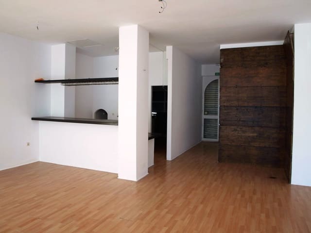 Restaurant/Bar for sale in Fuengirola - € 270,000 (Ref: 9428309)