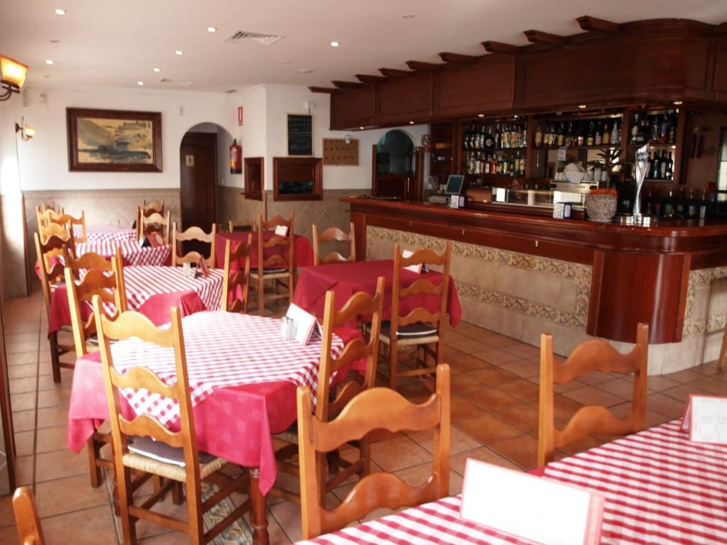 Restaurant/Bar for sale in Fuengirola - € 259,950 (Ref: 9428312)