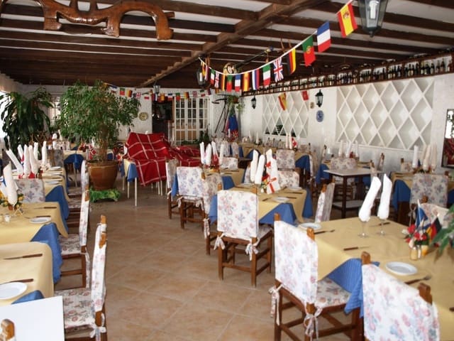Restaurant/Bar for sale in Benalmádena - € 250,000 (Ref: 9428318)