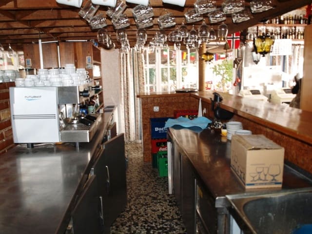 Restaurant/Bar for sale in Benalmádena - € 250,000 (Ref: 9428318)