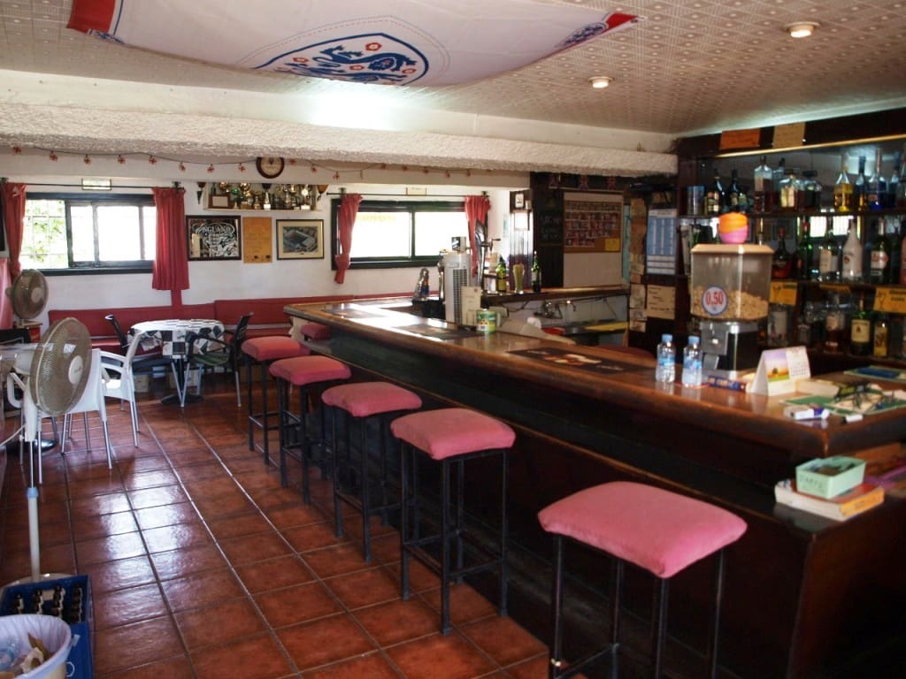 Restaurant/Bar for sale in Torremolinos - € 249,950 (Ref: 9428319)