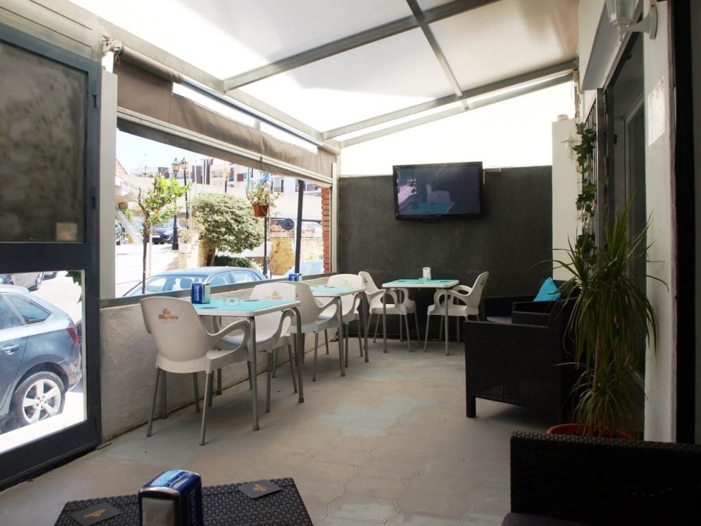 Restaurant/Bar for sale in Fuengirola - € 245,000 (Ref: 9428321)
