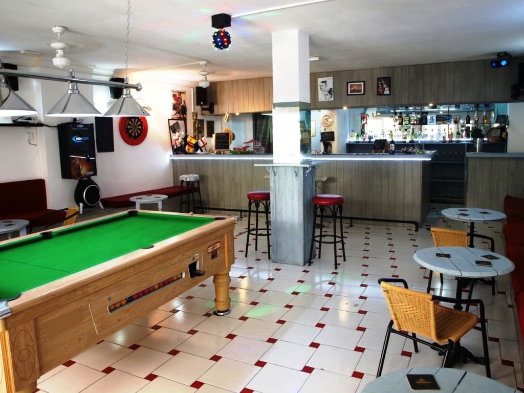 Restaurant/Bar for sale in Fuengirola - € 245,000 (Ref: 9428321)