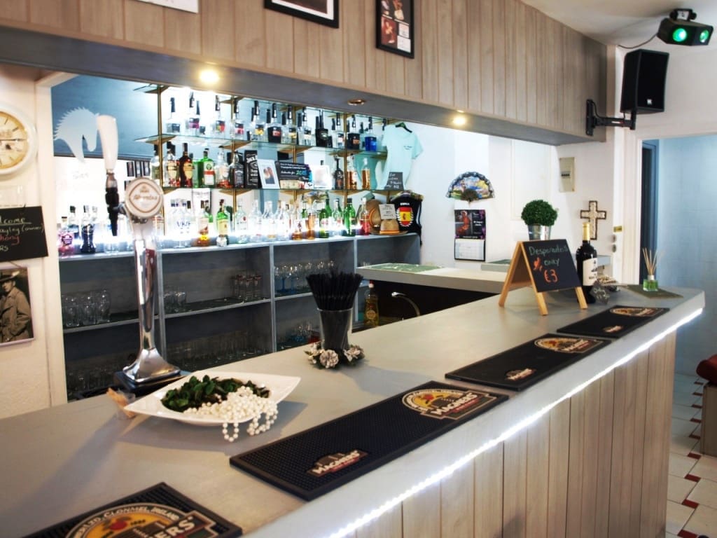 Restaurant/Bar for sale in Fuengirola - € 245,000 (Ref: 9428321)