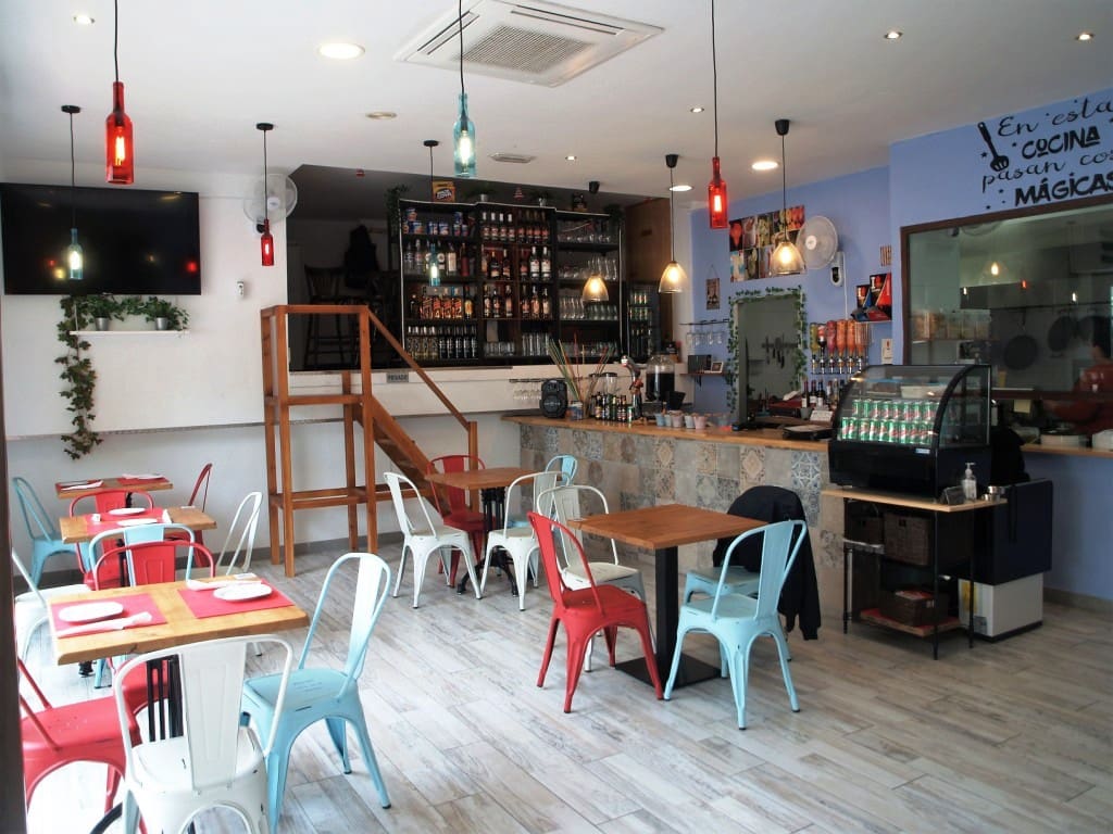 Restaurant/Bar for sale in Benalmadena - € 239,950 (Ref: 9428325)