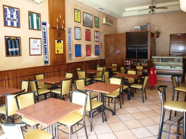 Restaurant/Bar for sale in Torremolinos - € 235,000 (Ref: 9428326)