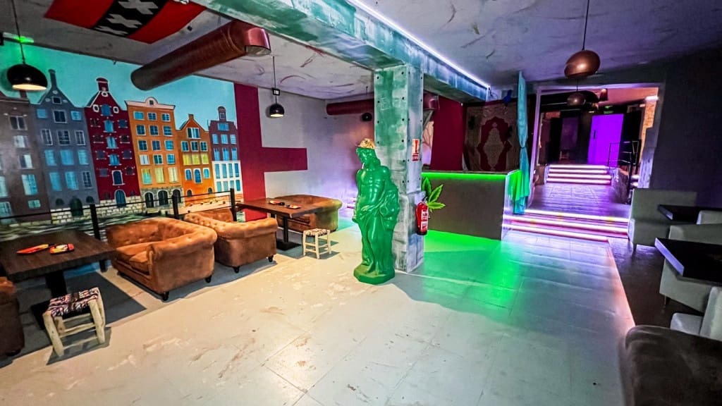 Restaurant/Bar for sale in Benalmadena - € 229,950 (Ref: 9428327)