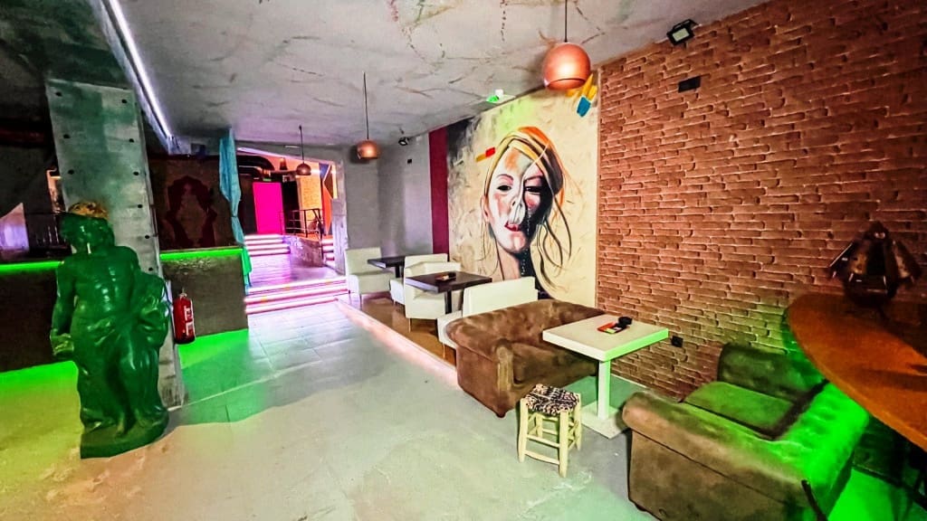 Restaurant/Bar for sale in Benalmadena - € 229,950 (Ref: 9428327)