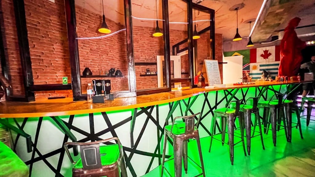 Restaurant/Bar for sale in Benalmadena - € 229,950 (Ref: 9428327)