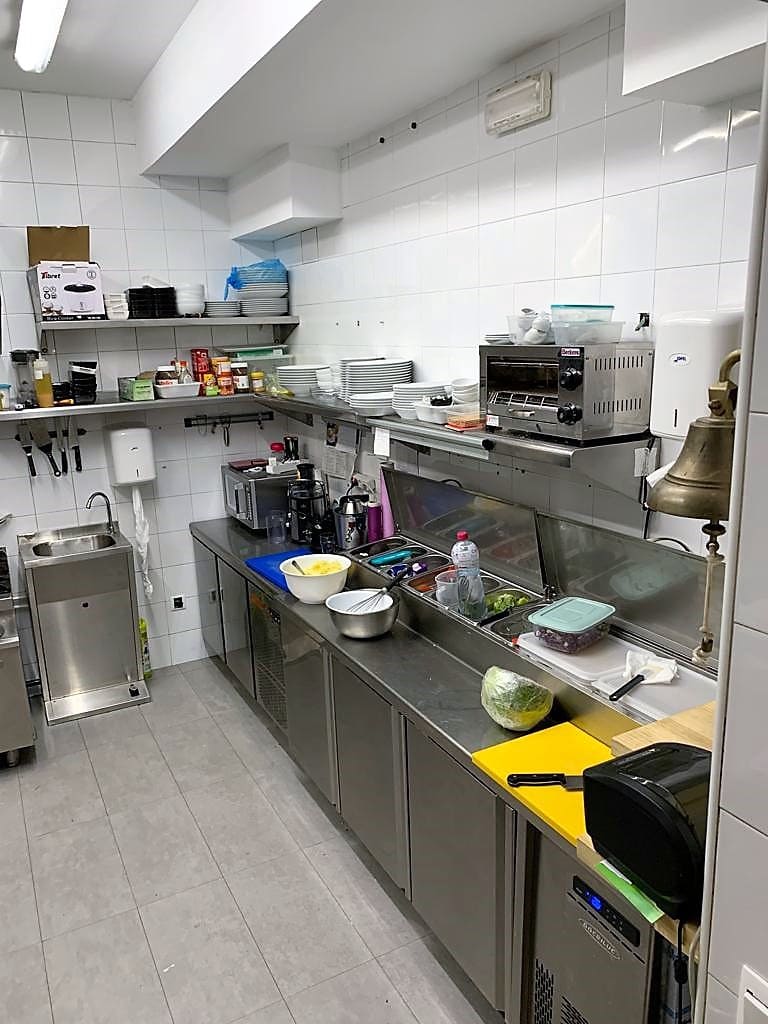 Restaurant/Bar for sale in Marbella - € 225,000 (Ref: 9428328)