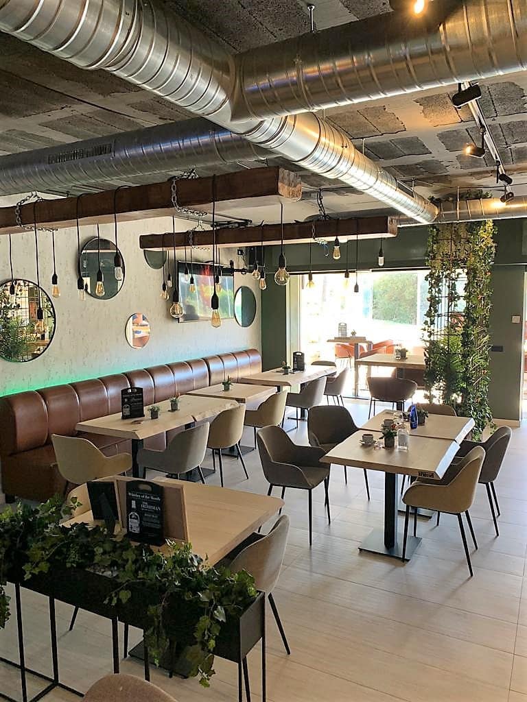 Restaurant/Bar for sale in Marbella - € 225,000 (Ref: 9428328)