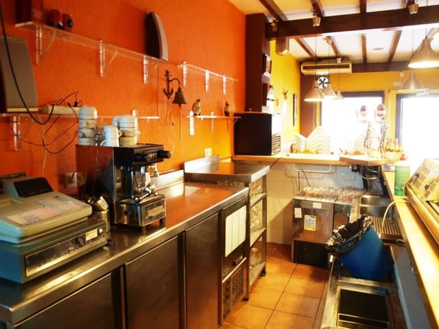 Restaurant/Bar for sale in Fuengirola - € 225,000 (Ref: 9428329)