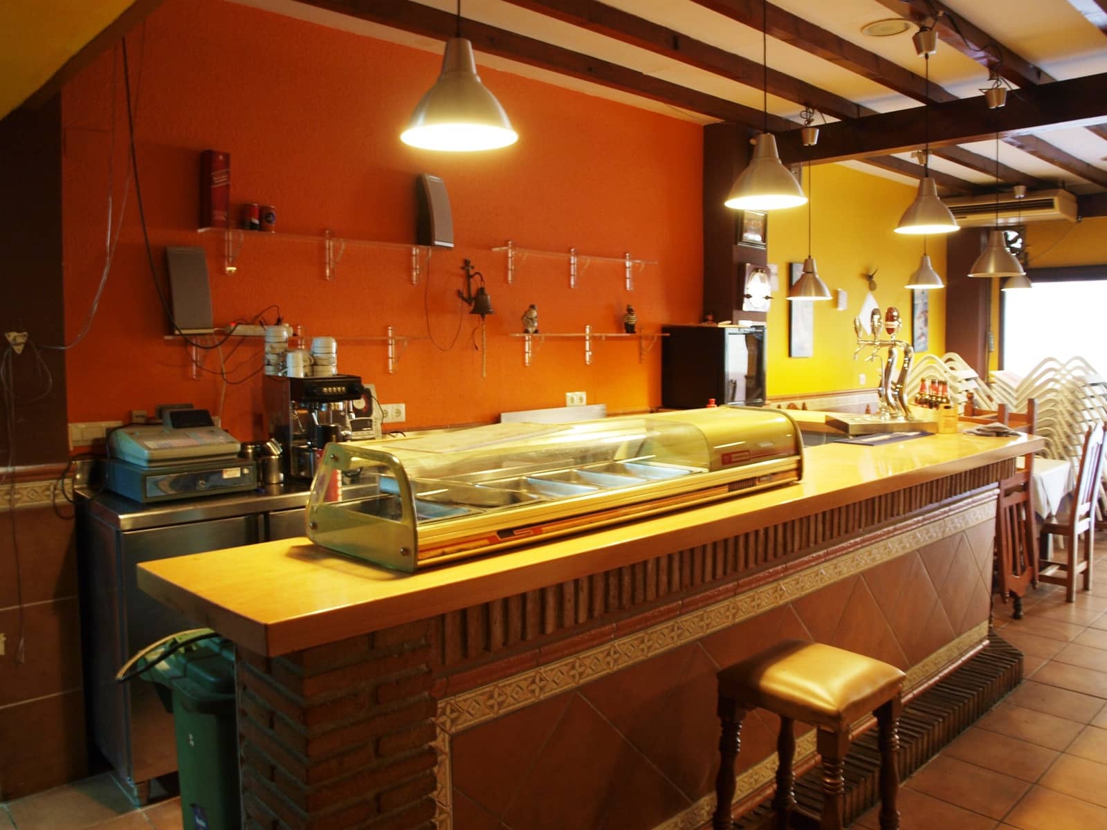 Restaurant/Bar for sale in Fuengirola - € 225,000 (Ref: 9428329)