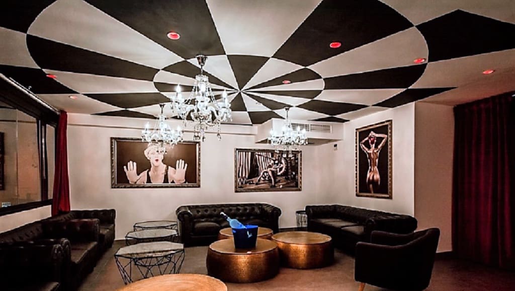 Restaurant/Bar for sale in Marbella - € 225,000 (Ref: 9428330)