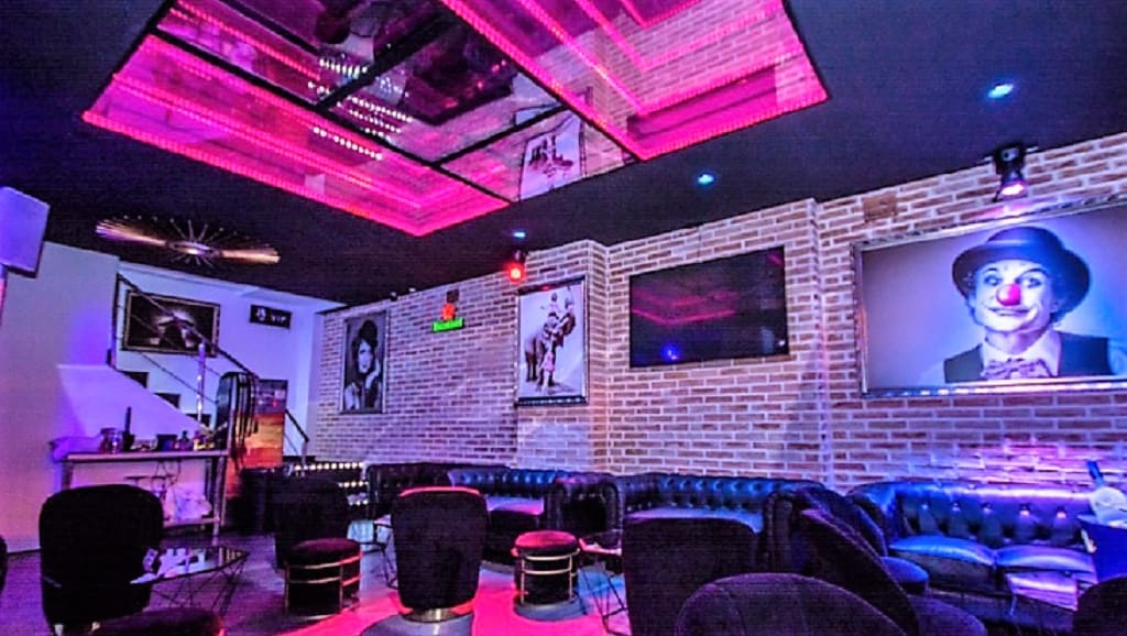 Restaurant/Bar for sale in Marbella - € 225,000 (Ref: 9428330)