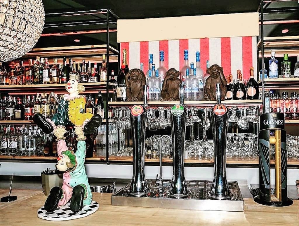 Restaurant/Bar for sale in Marbella - € 225,000 (Ref: 9428330)