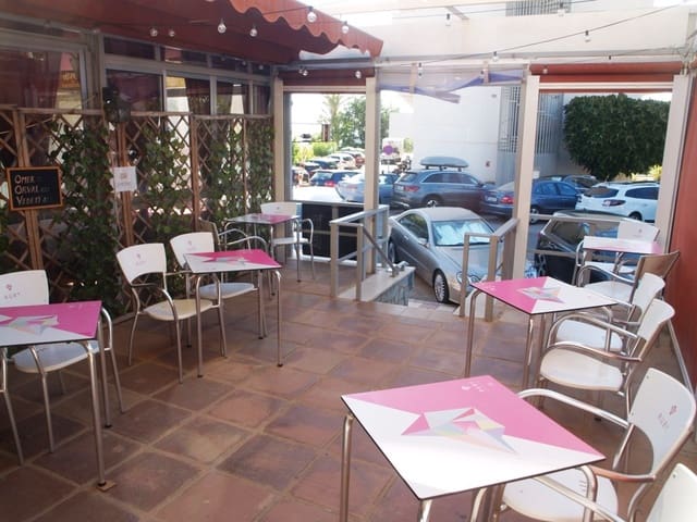 Restaurant/Bar for sale in Torremolinos - € 220,000 (Ref: 9428332)