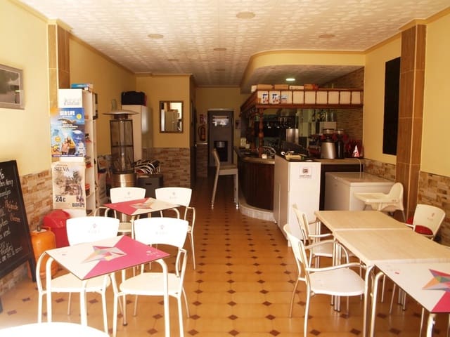 Restaurant/Bar for sale in Torremolinos - € 220,000 (Ref: 9428332)