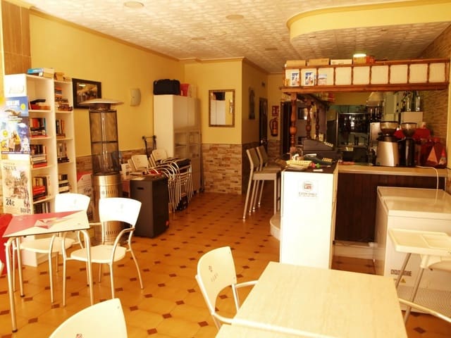 Restaurant/Bar for sale in Torremolinos - € 220,000 (Ref: 9428332)