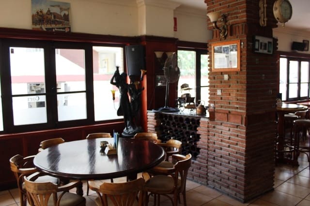 Restaurant/Bar til salg i Torremolinos - € 219.950 (Ref: 9428333)