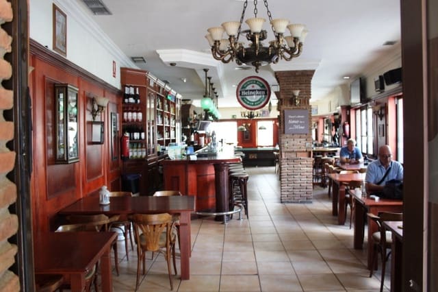 Restaurant/Bar til salg i Torremolinos - € 219.950 (Ref: 9428333)