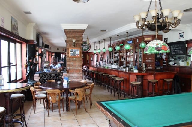 Restaurant/Bar til salg i Torremolinos - € 219.950 (Ref: 9428333)