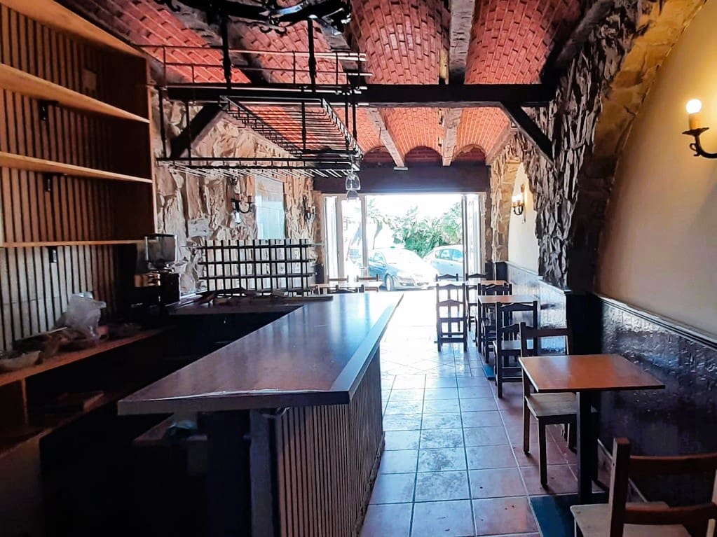 Restaurant/Bar for sale in Benalmadena - € 215,000 (Ref: 9428335)