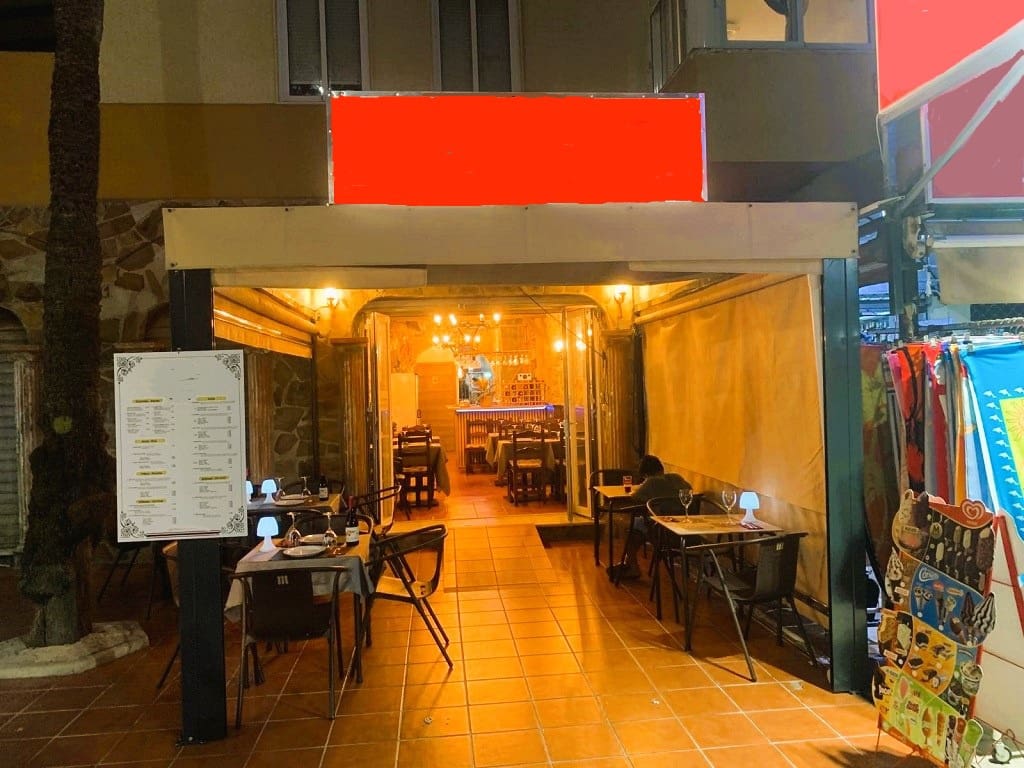 Restaurant/Bar for sale in Benalmadena - € 215,000 (Ref: 9428335)