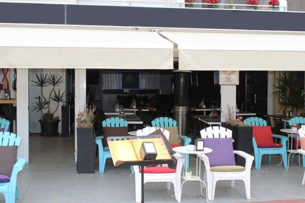 Restaurant/Bar for sale in Torremolinos - € 215,000 (Ref: 9428336)