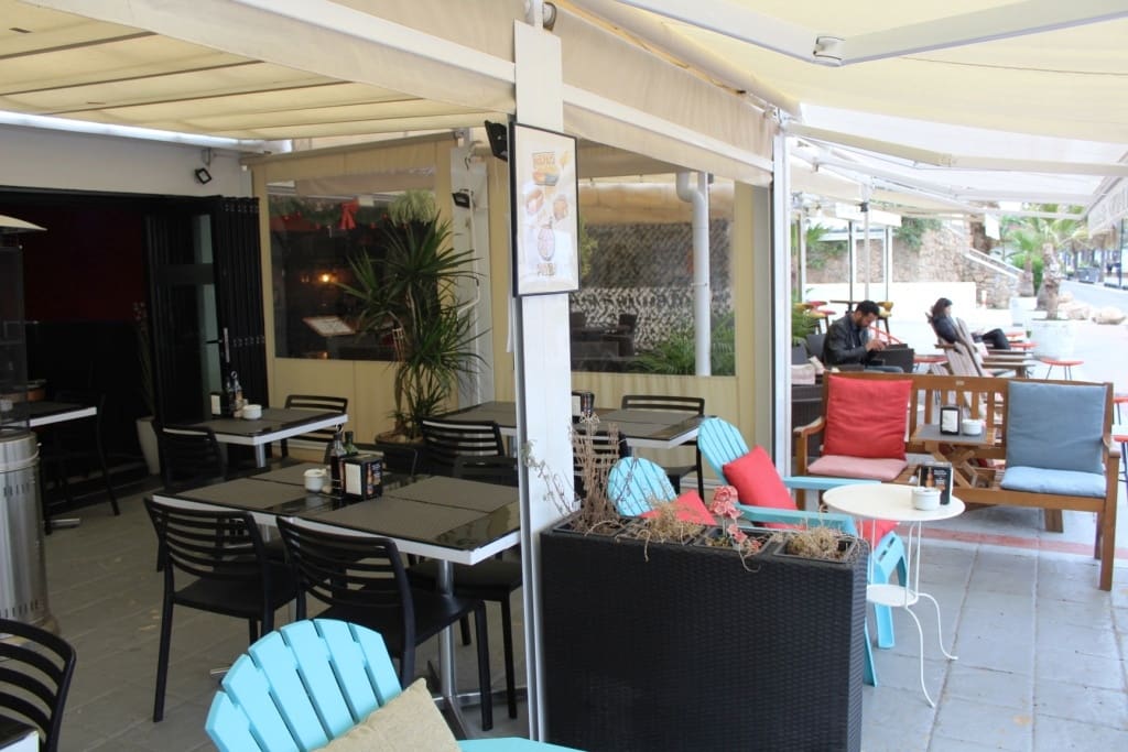 Restaurant/Bar for sale in Torremolinos - € 215,000 (Ref: 9428336)