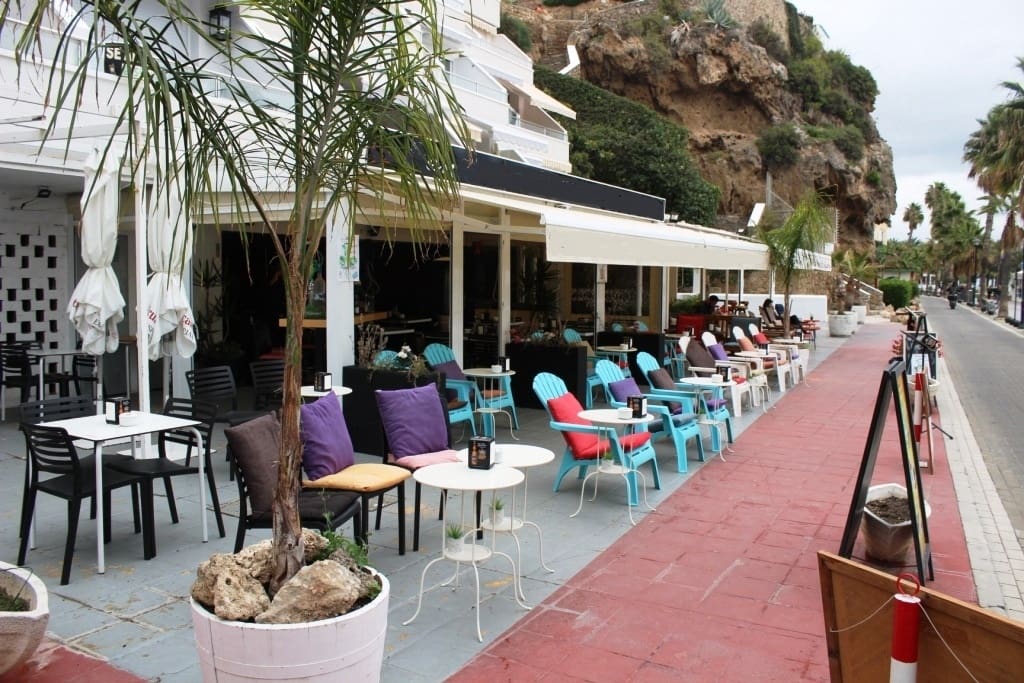Restaurant/Bar for sale in Torremolinos - € 215,000 (Ref: 9428336)