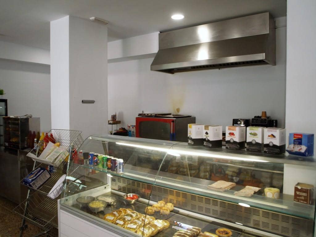 Business for sale in Mijas Costa - € 200,000 (Ref: 9428339)