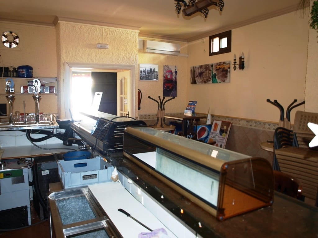 Restaurant/Bar for sale in Torremolinos - € 199,950 (Ref: 9428343)