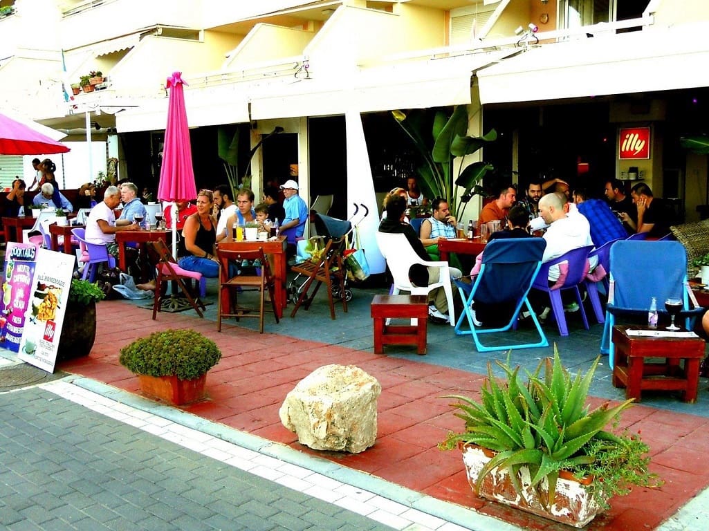Restaurant/Bar for sale in Torremolinos - € 199,950 (Ref: 9428345)