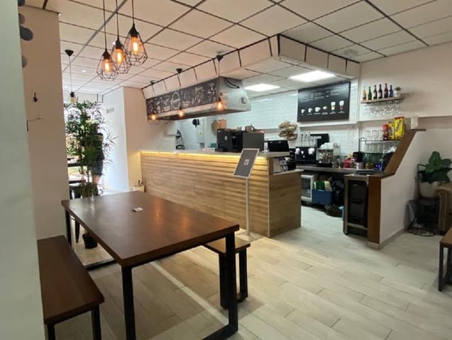 Restaurant/Bar for sale in Benalmádena - € 195,000 (Ref: 9428347)