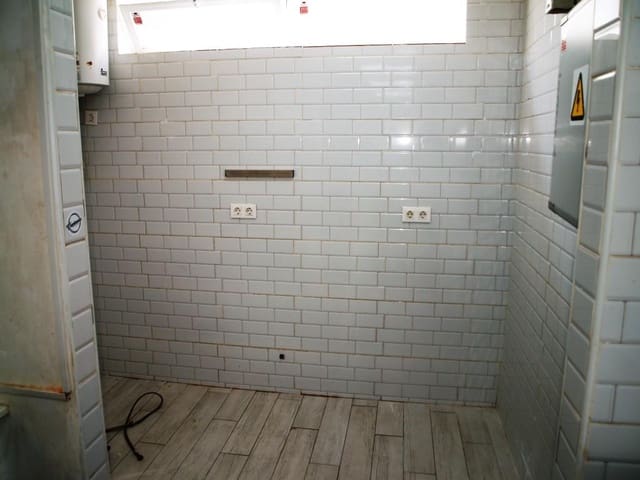 Restaurant/Bar for sale in Benalmádena - € 195,000 (Ref: 9428347)