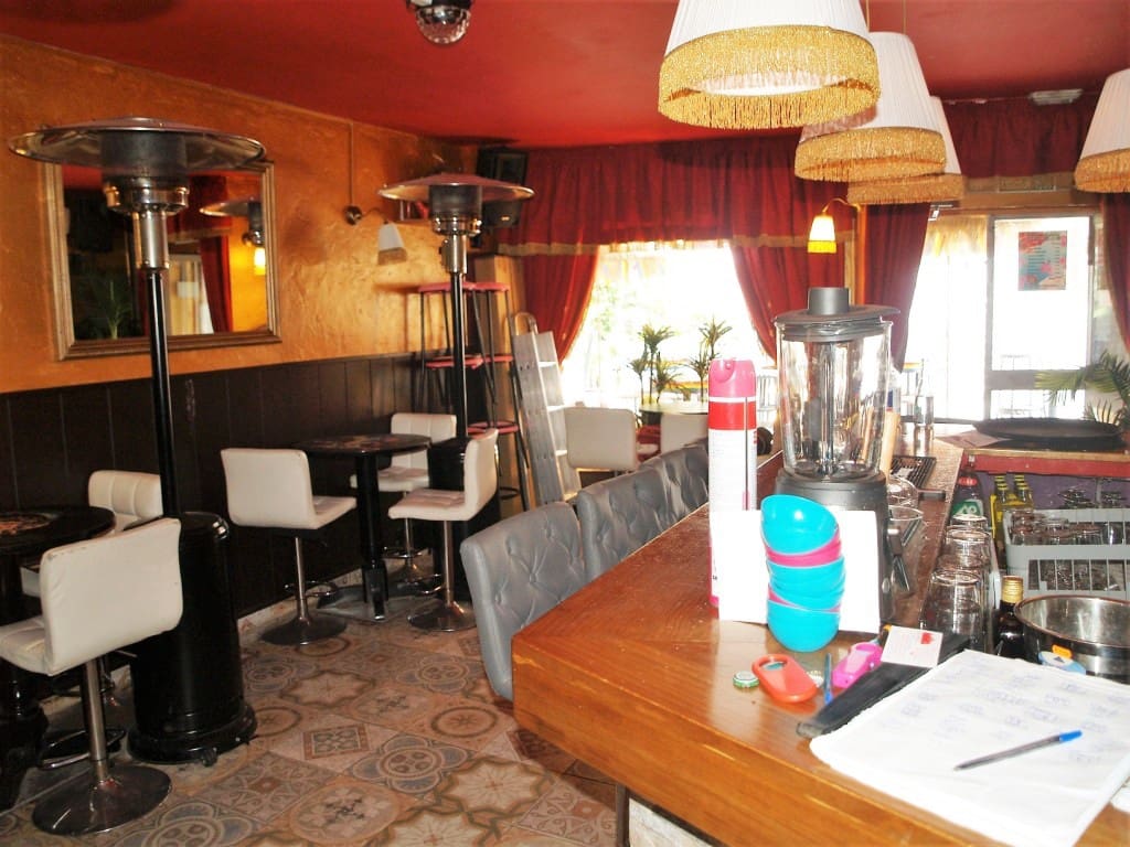 Restaurant/bar te koop in Torremolinos - € 189.950 (Ref: 9428348)