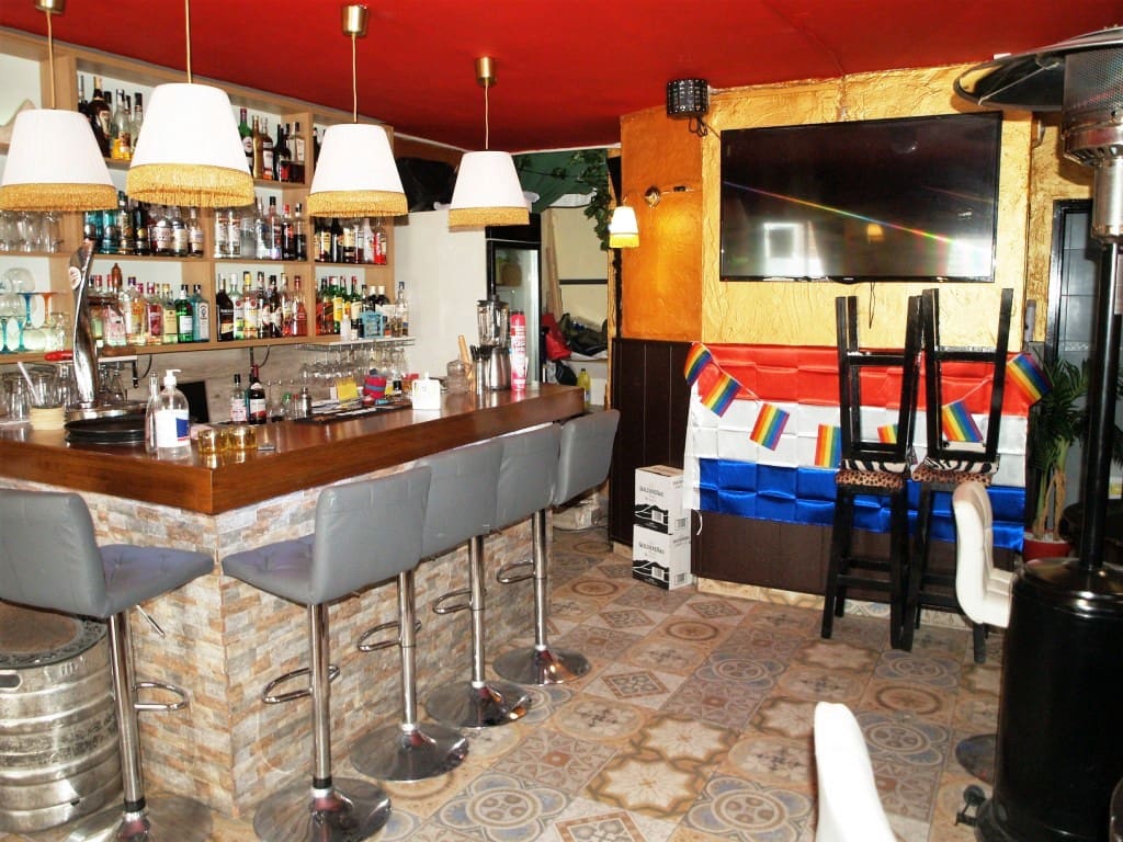 Restaurant/bar te koop in Torremolinos - € 189.950 (Ref: 9428348)