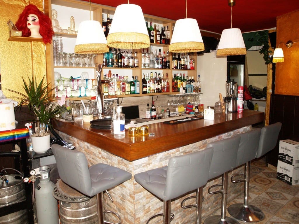 Restaurant/bar te koop in Torremolinos - € 189.950 (Ref: 9428348)